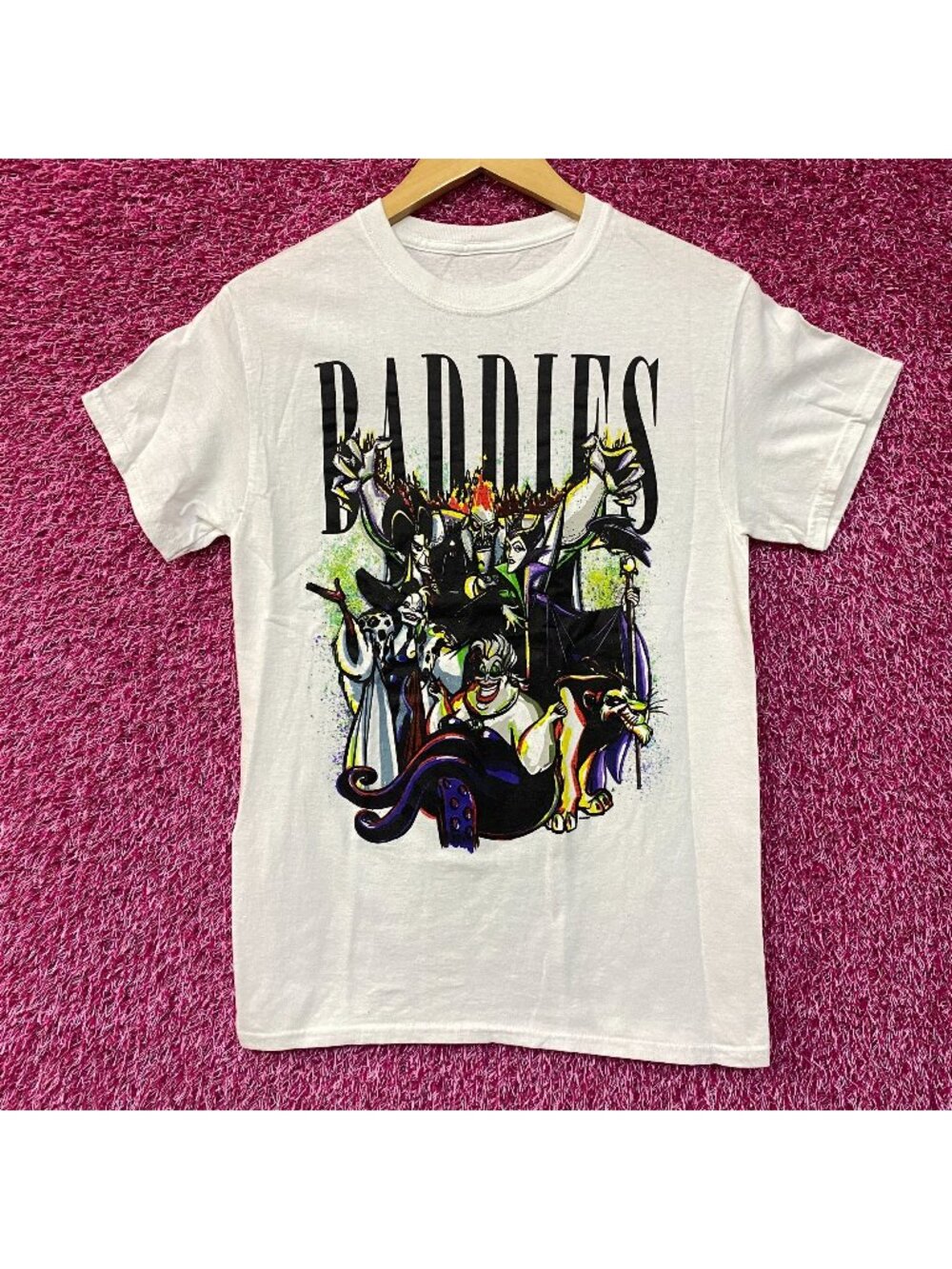 Disney Villains Baddies Graphic Design T-Shirt Small